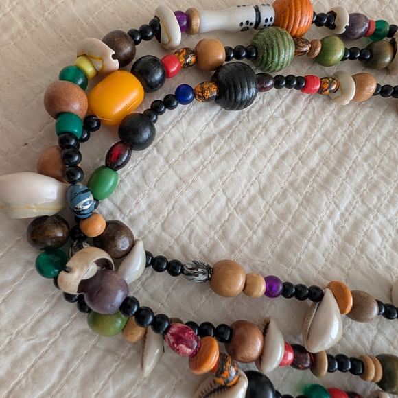 Multicolor Beaded Necklace - Picture 3 of 4